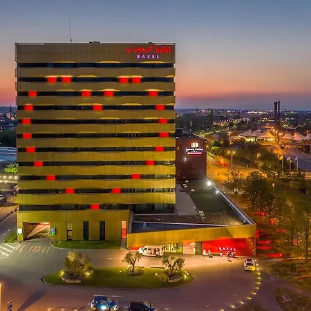 Airport - Convenient & Friendly Hotel