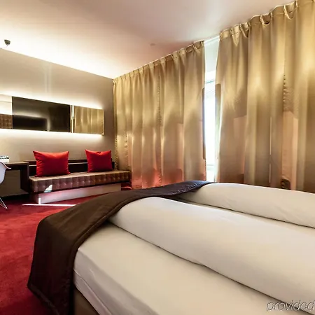 Hotel Airport - Convenient & Friendly